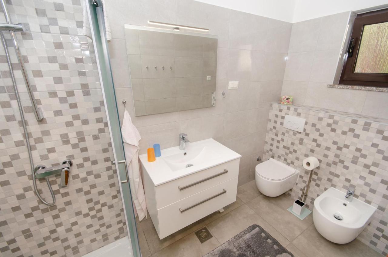 Apartments Bungavilia Ρόβινι Εξωτερικό φωτογραφία
