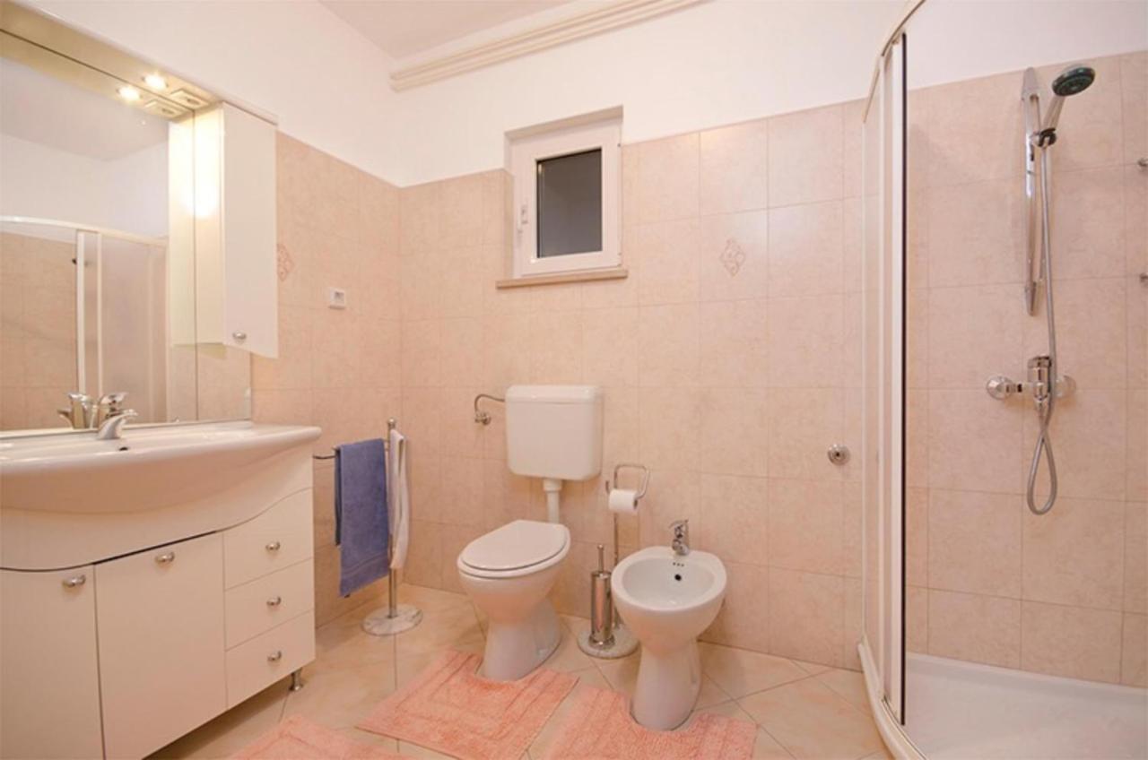 Apartments Bungavilia Ρόβινι Εξωτερικό φωτογραφία